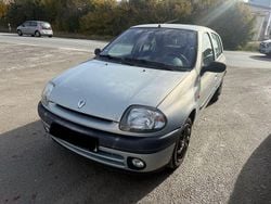 Silber Gebraucht 2000 Renault Clio II Authentique Limousine | 350 € (Superpreis)