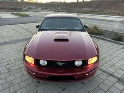 Rot Gebraucht 2007 Ford Mustang | 11.500 €