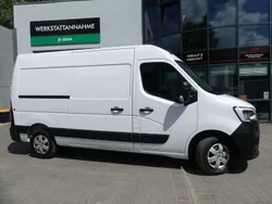 Mineral weiss Gebraucht 2024 Renault Master Van | 24.800 € (Guter Preis)