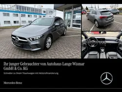 Grau Gebraucht 2018 Mercedes A200 Limousine | 21.900 € (Etwas zu teuer)