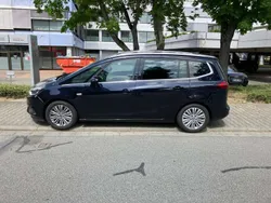 Blau Gebraucht 2017 Opel Zafira Innovation Van / Kleinbus | 15.500 € (Guter Preis)