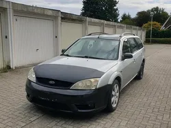 Grau Gebraucht 2000 Ford Mondeo Sport Kombi | 850 €
