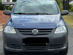 Blau Gebraucht 2008 VW Fox Kleinwagen | 1.000 € (Fairer Preis)