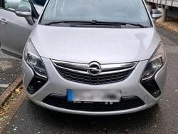Grau Gebraucht 2012 Opel Zafira Limousine | 4.599 € (Guter Preis)