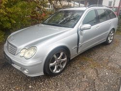 Silber Gebraucht 2005 Mercedes C220 Kombi | 1.000 € (Guter Preis)