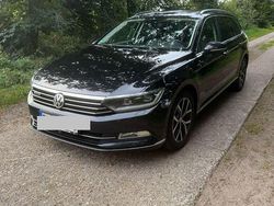 Schwarz Gebraucht 2016 VW Passat Highline Kombi | 12.200 € (Guter Preis)