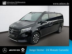 Obsidianschwarz (metallic) Gebraucht 2024 Mercedes V300 Avantgarde Van / Kleinbus | 67.890 € (Fairer Preis)