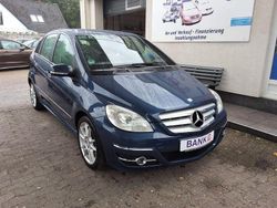 Blau Gebraucht 2010 Mercedes B180 Van / Kleinbus | 5.990 € (Fairer Preis)