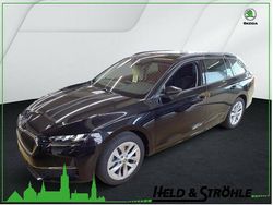 Blackmagic perleffekt Gebraucht 2024 Skoda Octavia Selection Kombi | 30.870 € (Fairer Preis)