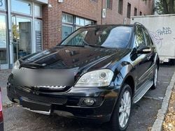 Schwarz Gebraucht 2008 Mercedes ML280 SUV | 8.900 € (Fairer Preis)