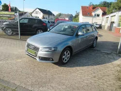 Grau Gebraucht 2008 Audi A4 Ambiente Kombi | 4.950 € (Fairer Preis)