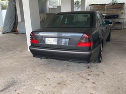 Andere farben Gebraucht 2001 Mercedes C180 Limousine | 7.500 €