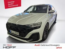 Gletscherweiß metallic Gebraucht 2024 Audi Q8 Ambiente SUV | 83.775 € (Teuer)