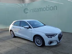 Weiß Gebraucht 2022 Audi A3 Sportback S-Line Limousine | 27.490 € (Fairer Preis)