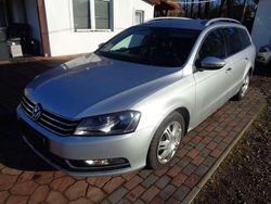 Silber Gebraucht 2011 VW Passat Highline Kombi | 3.490 € (Superpreis)