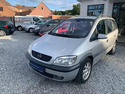 Silber Gebraucht 2002 Opel Zafira Van / Kleinbus | 2.999 € (Teuer)