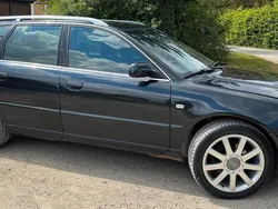 Schwarz Gebraucht 2001 Audi A4 S-Line Kombi | 2.190 € (Guter Preis)