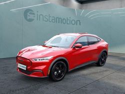 Rot Gebraucht 2023 Ford Mustang Mach-E SUV | 35.099 € (Guter Preis)