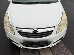 Weiß Gebraucht 2008 Opel Corsa Kleinwagen | 1.990 €