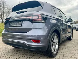 Grau Gebraucht 2022 VW T-Cross R-line SUV | 23.688 € (Guter Preis)
