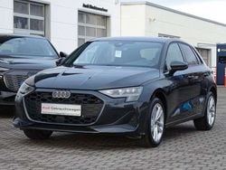 Grau Gebraucht 2024 Audi A3 Sportback Ambiente Limousine | 31.395 € (Fairer Preis)