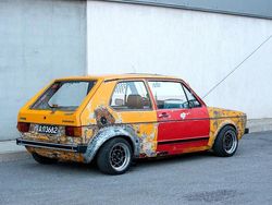 Gelb Gebraucht 1976 VW Golf I Kleinwagen | 2.000 €