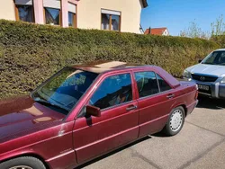Rot Gebraucht 1992 Mercedes 190 Limousine | 4.000 €