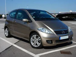 Gold Gebraucht 2005 Mercedes A200 Avantgarde Van / Kleinbus | 3.600 € (Etwas zu teuer)