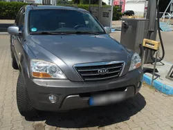 Grau Gebraucht 2006 Kia Sorento EX SUV | 5.500 € (Etwas zu teuer)