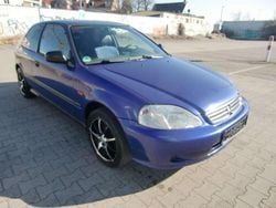 Blau Gebraucht 2000 Honda Civic Cool Limousine | 850 € (Guter Preis)