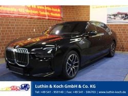 Saphirschwarz Gebraucht 2024 BMW 740 M Sport Limousine | 87.800 € (Superpreis)