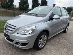 Silber Gebraucht 2009 Mercedes B180 Van / Kleinbus | 2.990 € (Fairer Preis)