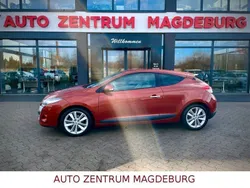 Orange Gebraucht 2010 Renault Mégane III Luxe Coupé | 6.950 € (Teuer)