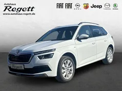 Moonweiss metallic met. moonweiss metallic met. Gebraucht 2023 Skoda Kamiq Tour SUV | 27.990 € (Etwas zu teuer)