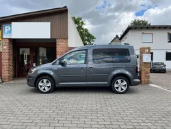 Grau Gebraucht 2019 VW Caddy Van / Kleinbus | 24.499 € (Teuer)