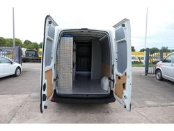 Weiss Gebraucht 2017 Renault Master Van | 18.326 € (Etwas zu teuer)