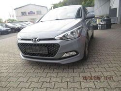 Baby elephant Gebraucht 2016 Hyundai i20 YES! Kleinwagen | 9.500 € (Fairer Preis)