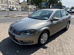 Braun Gebraucht 2012 VW Passat Comfortline Limousine | 7.900 € (Fairer Preis)