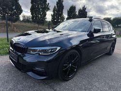 Black sapphire metallic Gebraucht 2022 BMW 320 M Sport Kombi | 34.490 € (Fairer Preis)