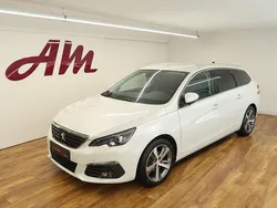 Weiß Gebraucht 2020 Peugeot 308 Allure Kombi | 14.700 € (Fairer Preis)