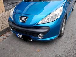 Blau Gebraucht 2008 Peugeot 207 | 2.500 €