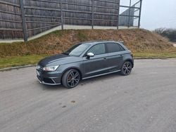 Grau Gebraucht 2017 Audi S1 Sportback Sport Kleinwagen | 20.500 € (Guter Preis)