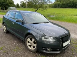Grau Gebraucht 2012 Audi A3 Sportback Limousine | 8.450 € (Fairer Preis)
