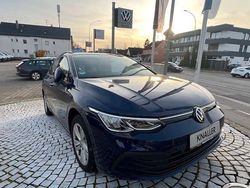 Blau Gebraucht 2021 VW Golf VIII Life Kombi | 18.990 € (Fairer Preis)
