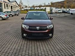 Rot Gebraucht 2016 Dacia Sandero Lauréate Limousine | 8.450 € (Fairer Preis)