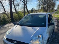Silber Gebraucht 2004 Ford Fiesta Kleinwagen | 350 € (Guter Preis)