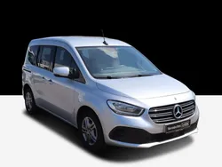 Silber Gebraucht 2023 Mercedes T160 Style Van / Kleinbus | 27.490 € (Etwas zu teuer)