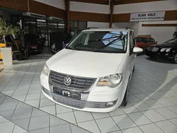 Weiß Gebraucht 2009 VW Touran Trendline Van / Kleinbus | 2.250 € (Superpreis)