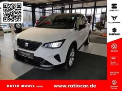 Weiss/midnight schwarz Neu 2025 Seat Arona FR SUV | 24.580 € (Teuer)