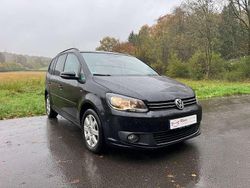 Deep black perleffekt Gebraucht 2012 VW Touran Match Van / Kleinbus | 8.890 € (Fairer Preis)